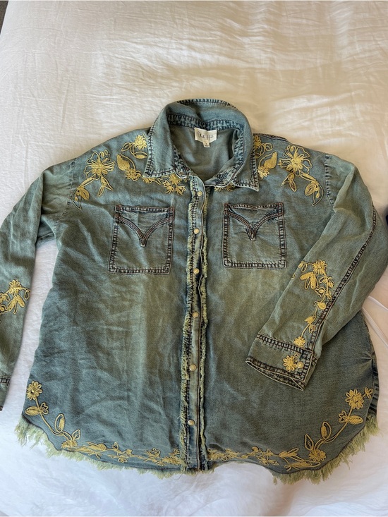 Oli & Hali Tops - Oli & hali blue denim n button down top with yellow embroidery